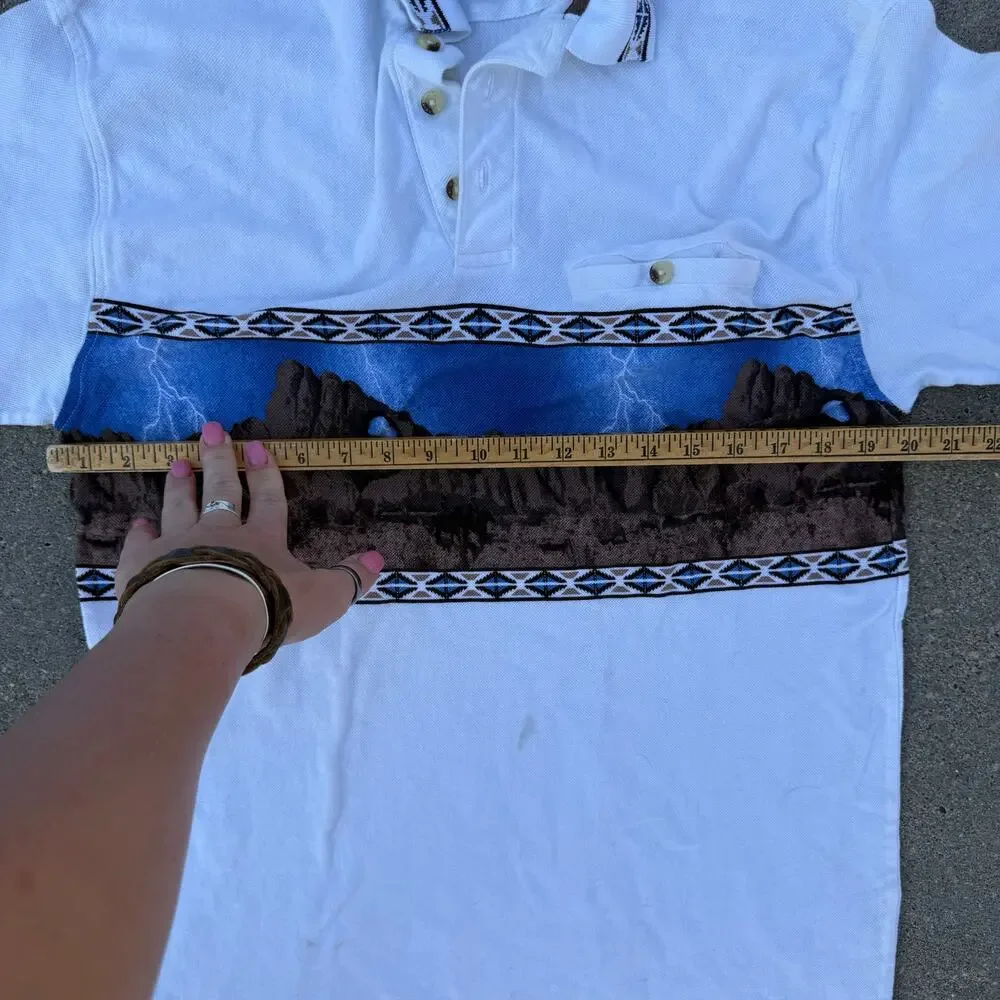 Vintae 90s Wrangler Desert Rock Mountain Scene White Polo Shirt Aztec LARGE